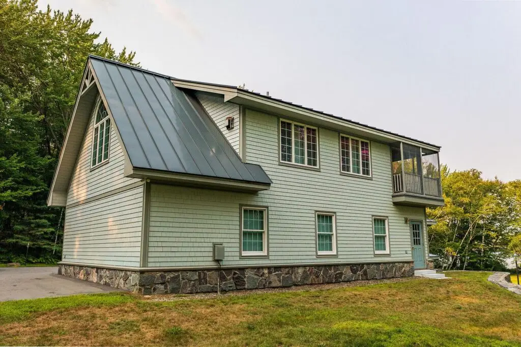 Side elevation of the house at 17 Point Road, Wilton Maine